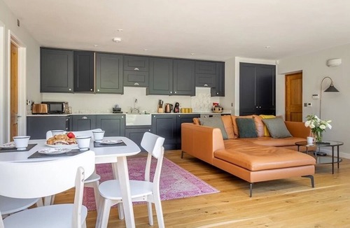 Denton House | cosy lodge with hot tub on a working farm