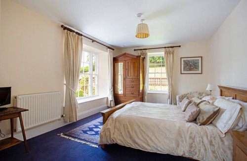 Ross-on-Wye Bed & Breakfast | Country House in the Wye Valley with Spectacular Views. 40 mins from Cheltenham