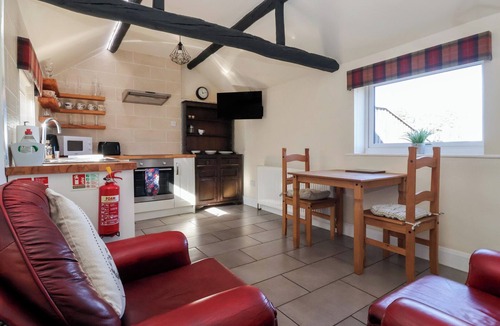 West Heslerton Cottage | COWSHED COTTAGE, pet friendly, with a garden in Rillington