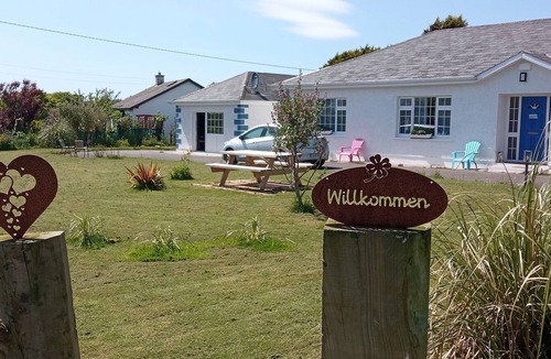 Carrig-on Bannow Apartment | Cozy vacation apartment - just a few minutes from the beach