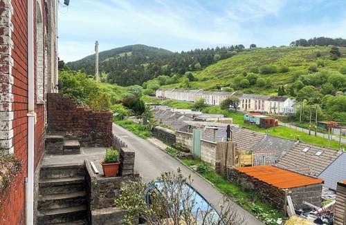 Port Talbot Cottage | Creative Afan Valley Home