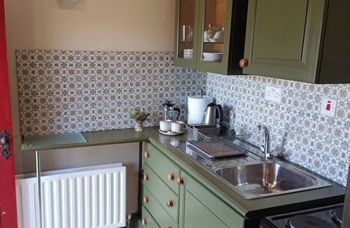 Glenveagh Cottage | Creeslough 2-Bed Cottage, Sleeps 4 & Pet Friendly