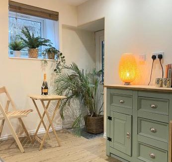 Saltash House | Cute Cornish Cottage