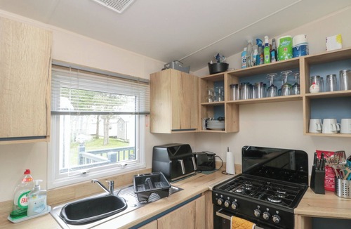 Reighton Cottage | D43 SILVERWOOD, pet friendly, with a garden in Filey