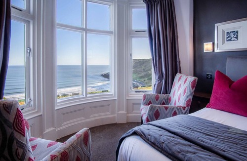 Scarborough House | Deluxe King Ensuite with Sea View at The Helaina