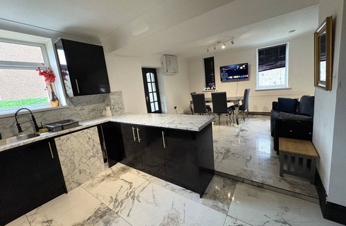 Mountain Ash Cottage | Detached Cottage Sleeps 8
