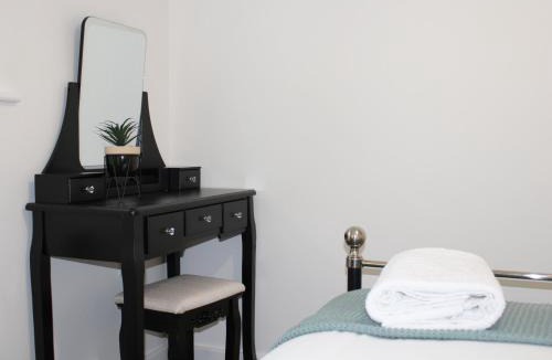 Didcot Apartment | Didcot - Private Flat with Garden & Parking 07