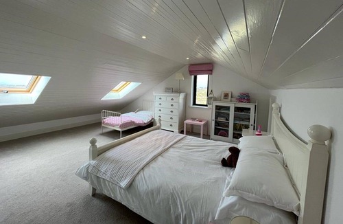 Ballyconneely House | Doleen House - sleeps 15 guests in 6 bedrooms