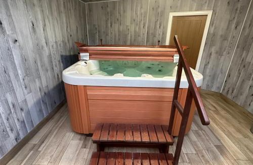 Tempo House | Doon Cottage Sleeps 8 Hottub Gym Area Pool Table