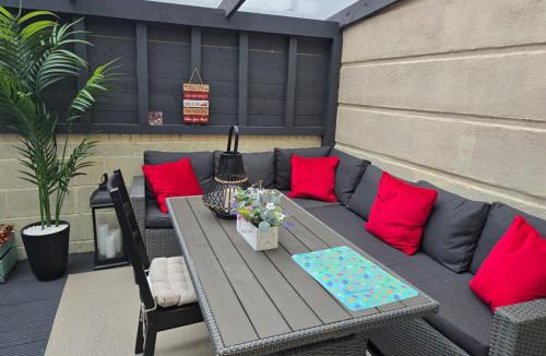 Castleknock House | Dreams and Homes in Dublin- Entire home