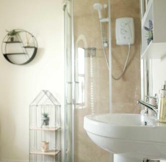 Dromore Ski Chalet | Drumnavaddy Cottage Banbridge, Dromore, County Down