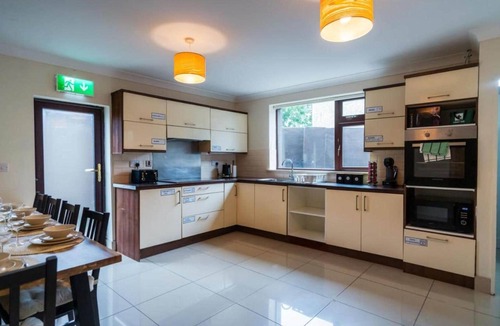 Dublin House | Dublin Suburban Haven 3