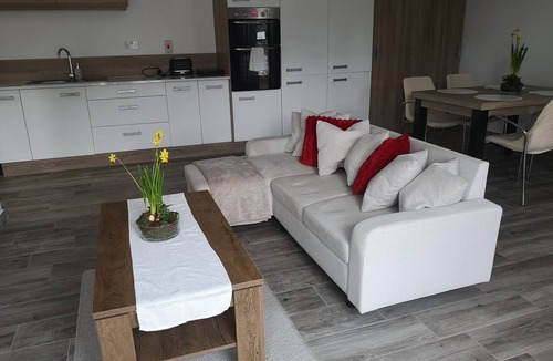 Trim Apartment | Eagle’s Nest is your perfect home away from home.