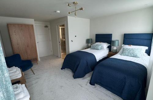 Portrush Apartment | Earls Harbour Luxury Apartments