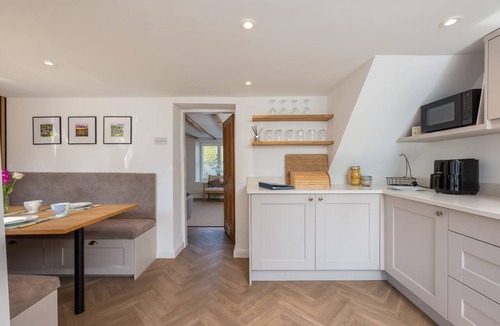 Helmsley Cottage | Eighteen Pottergate - Beautiful cottage with garden central location