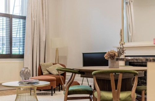 Queen's Gate Apartment | Elegant 1 Bedroom Flat in the Heart of Kensington