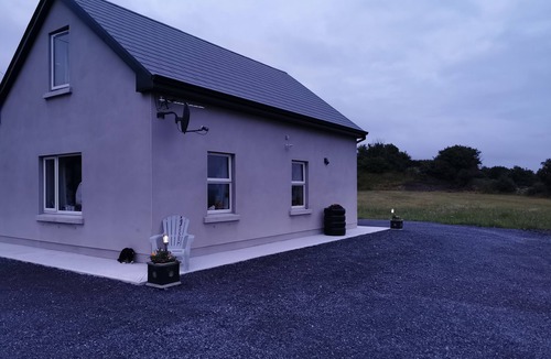 Kilfenora Cottage | Enjoyable 2-bedroom cottage in charming Kilfenora for a relaxing stay.