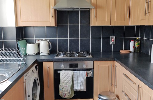Stoke Gifford House | Entire 1 bed house in Stoke Gifford near Bristol Parkway station, UWE, MOD
