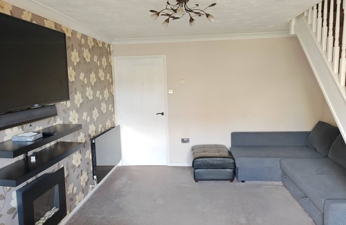 Stoke Gifford House | Entire 1 bed house in Stoke Gifford near Bristol Parkway station, UWE, MOD