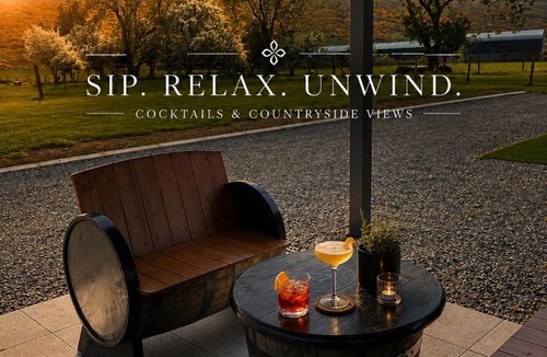 Londonderry Apartment | Everwood Escape- The Willow Hut With Private Hot Tub