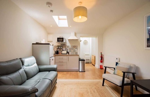 Galway City Centre Apartment | Eyre View Suites - Apt #3 - Sleeps 6