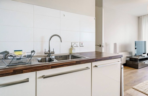 Titanic Quarter Apartment | Fabulous 2Bed w/Views | Titanic Qtr | City Centre - Pass the Keys