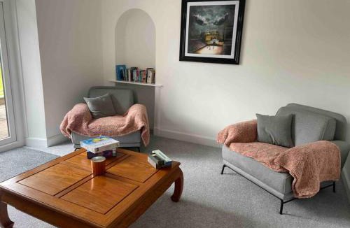 Falkirk Villa | Fantastic home in Brightons, Falkirk.