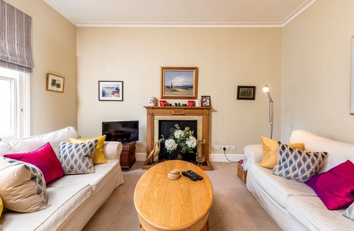 Chelsea Apartment | Fantastic Two Bedroom Apartment, Elm Park Gardens