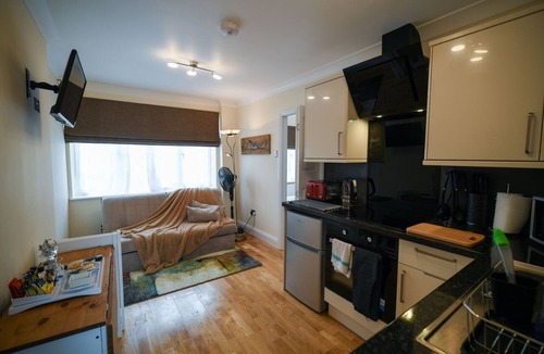 Cherry Hinton Apartment | Fennec Apartment 1 - One bedroom apartment