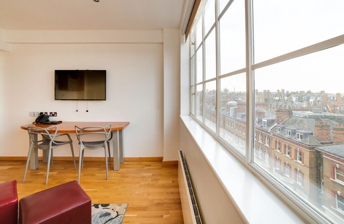 Courtfield Apartment | FLAT 709 - ROLAND HOUSE in London