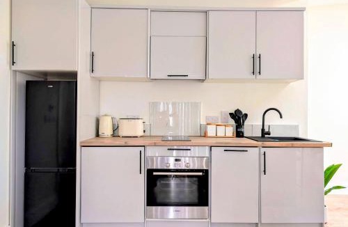 Sandyford Apartment | Foothills Haven - Private Garden Apartment near Luas & Trails