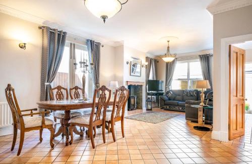 Castlewellan House | Forest Court