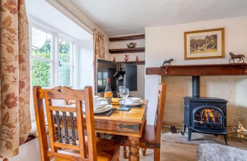 Bourton-on-the-Water House | Forsythia Cottage