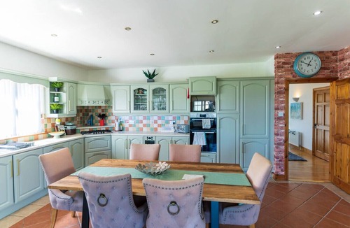 Knightstown House | Foxhill Valentia – Scenic Coastal Retreat on the Wild Atlantic Way with Stunning Island Views