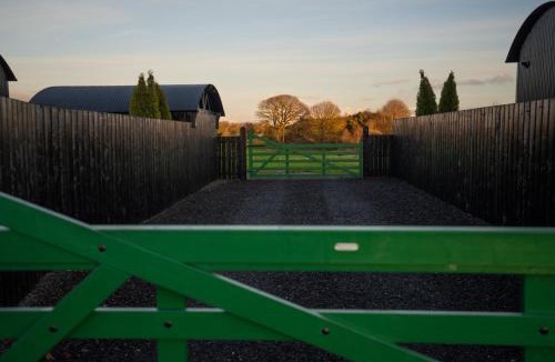 Swatragh Cabin | Friels Fairy Tree Lodges