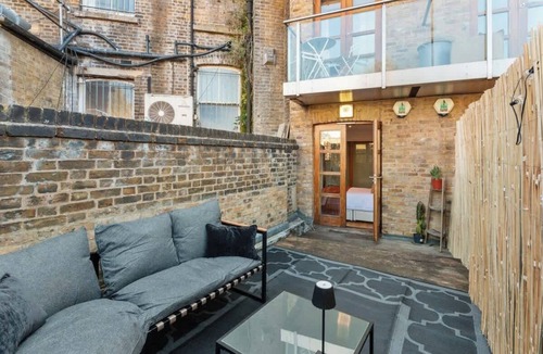 Fulham Broadway Condo | Fulham Broadway 1-Bed | Private Patio | Sleeps 4