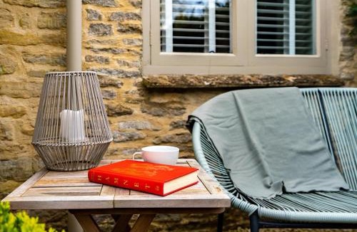 Meysey Hampton House | Gable Cottage
