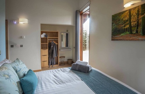 Merthyr Tydfil Cabin | Garwnant Silver Birch, Cwmtaf - Nature's Retreat