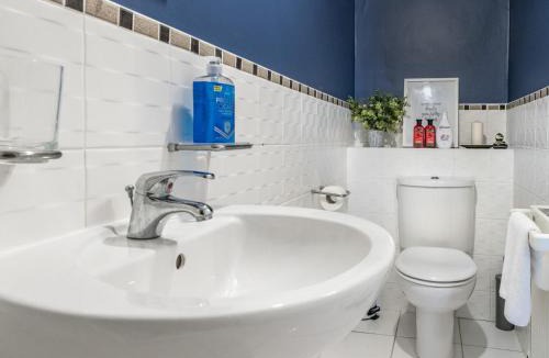 Ormeau House | Gorgeous 3BR Townhouse w Garden South Belfast - Pass the Keys