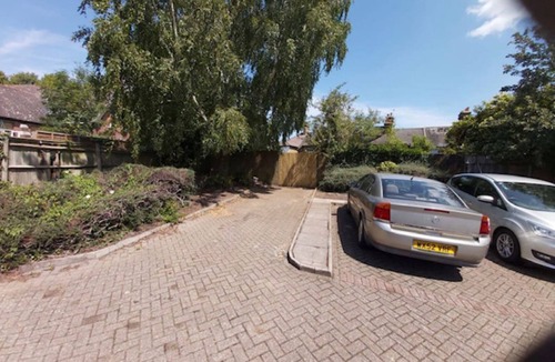 Cray Valley East House | Gorgeous 4-Bedroom House in Orpington