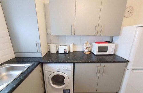 Bobbing Apartment | Ground floor 2-Bedroom flat with Superfast Wi-Fi