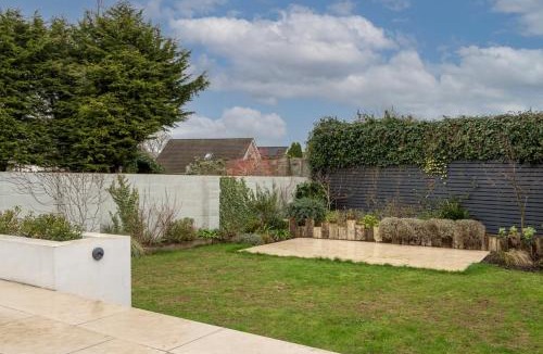 Blackrock House | GuestReady - Charming house in Blackrock