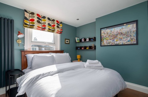 Mottingham and Chislehurst North House | GuestReady - Moonbeam Cottage: Quiet village