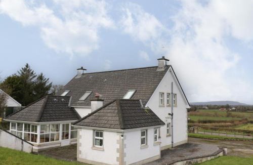 Enniskillen House | Gunn's Cottage
