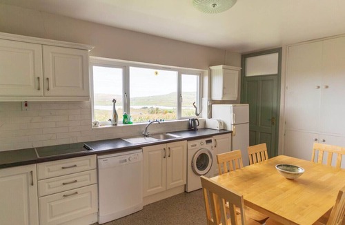 Cahirciveen House | Gurranebawn Ireland Vacation Rental – Kerry Countryside Retreat with Mountain Views
