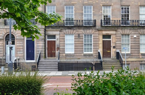 Birkenhead Apartment | Hamilton Square, Apt 4
