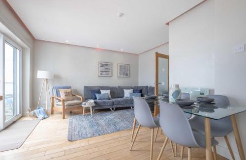 Portrush Apartment | Harbour View Apartment - Fantastic Sea Views over Portrush Harbour