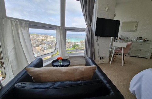 St Ives House | Harbour View Guest House