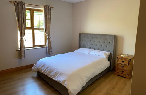 Drumaness House | Hill Farm Spacious 4-Bed Countryside Home