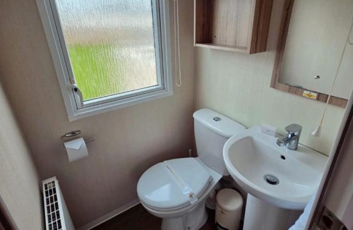 Barton-on-Sea Resort | Holiday Home at Hoburne Naish